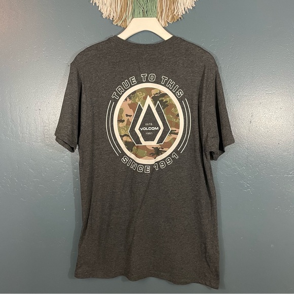Volcom Gray Men’s Short Sleeve Crewneck Camo Logo Graphic Print Tee Size M - Picture 2 of 3